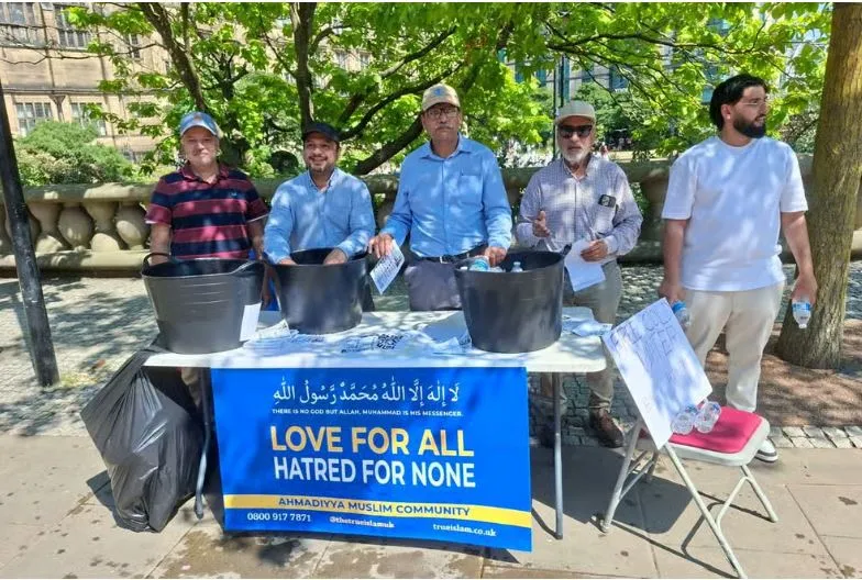 1,200 free bottles of water handed out on streets of Sheffield and Rotherham during heatwave