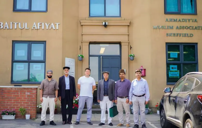 Councillor visits Sheffield Mosque to discuss community integration