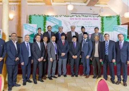 Ahmadiyya Muslims pledge up to £365,000 for charity in Newham walk