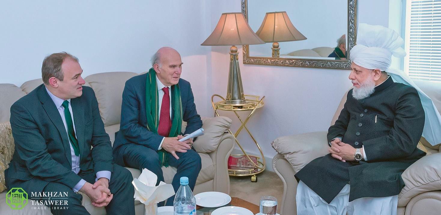 Leader Of Liberal Democrats Visits Baitul Futuh Mosque To Meet Head Of Ahmadiyya Muslim Community