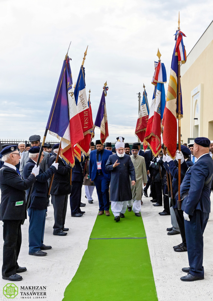 Head of Ahmadiyya Muslim Community Addresses Inaugural Reception of New Mosque in Strasbourg