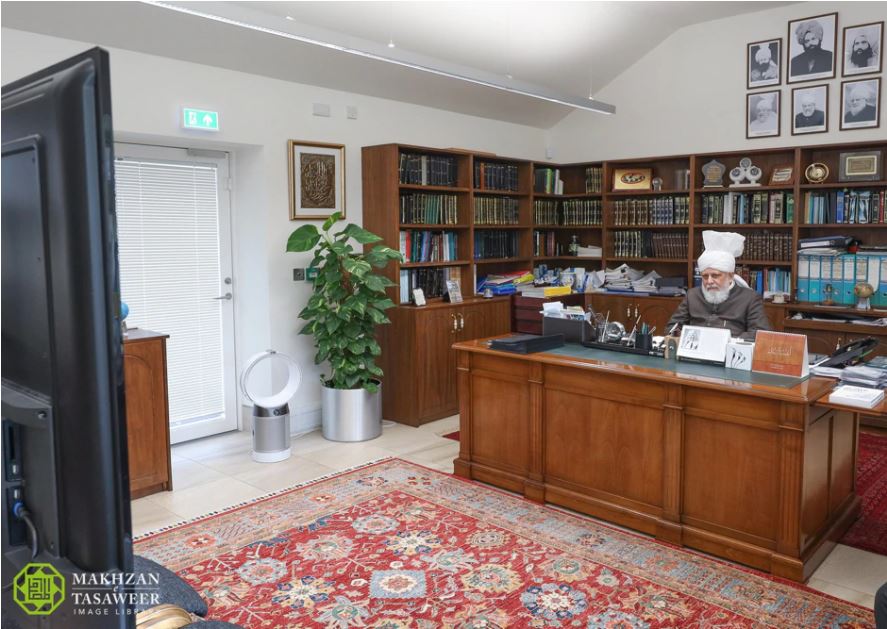 Majlis Khuddamul Ahmadiyya Bangladesh have Honour of Virtual Meeting with World Head of Ahmadiyya Muslim Community