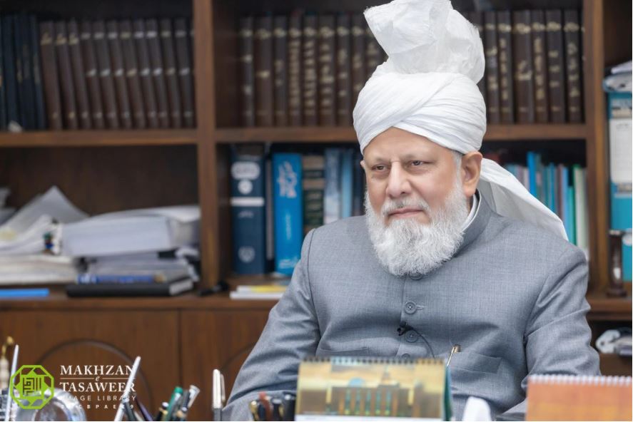 Members of Majlis Atfal-ul-Ahmadiyya from South of the UK have Honour of a Virtual Meeting with Head of the Ahmadiyya Muslim Community