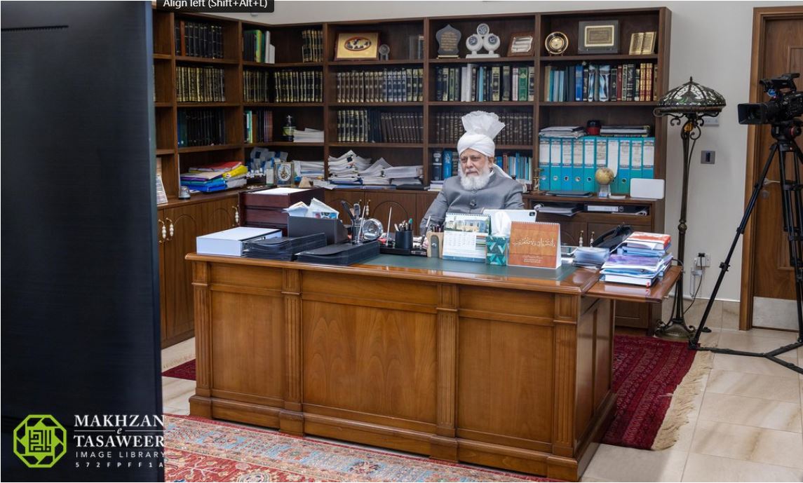 Members of Nasirat-ul-Ahmadiyya from South of the UK have Honour of a Virtual Meeting with Head of the Ahmadiyya Muslim Community