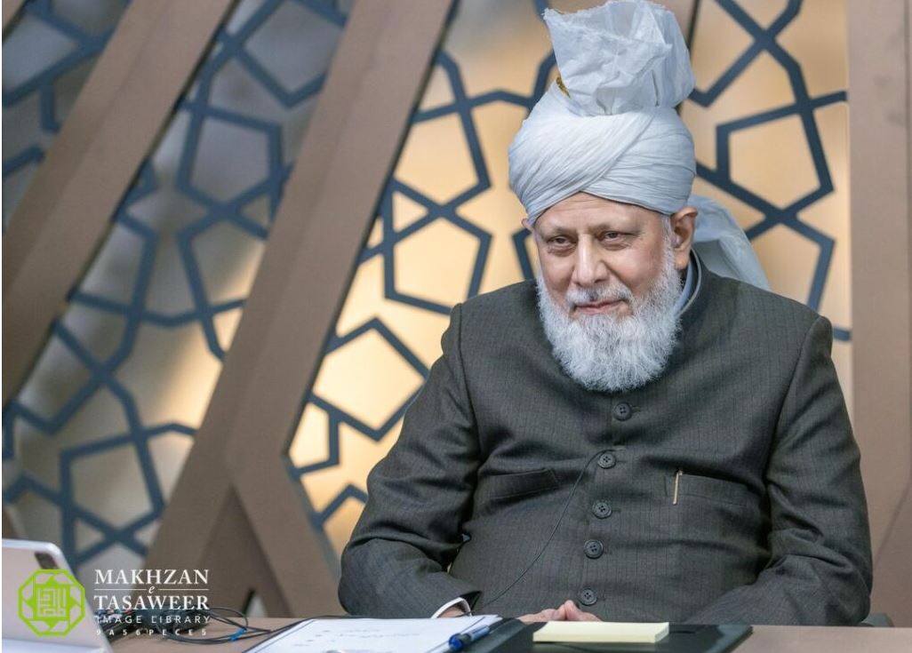 Waqf-e-Nau Doctors From Germany Have Honour of Virtual Meeting With World Head of Ahmadiyya Muslim Community