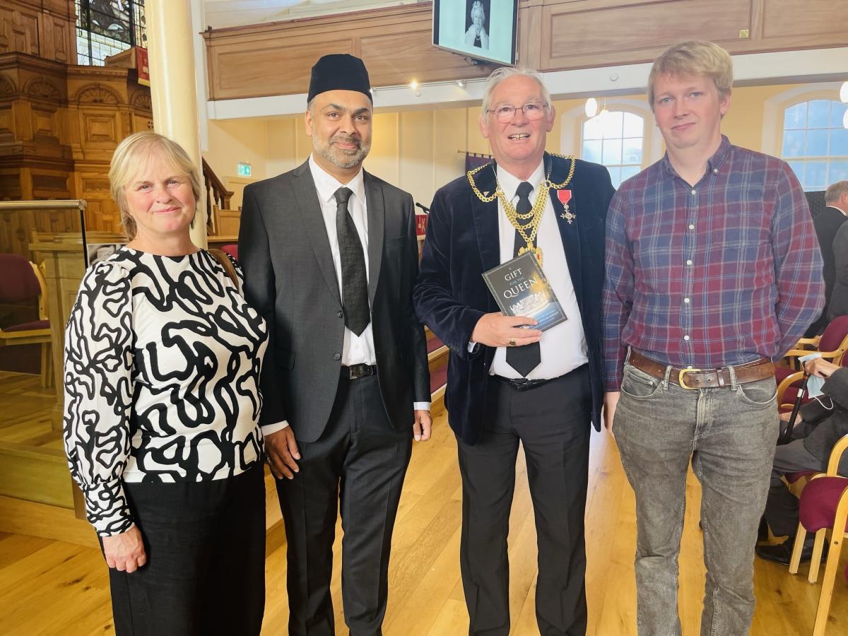 West Fife: Limekilns hosts Ahmadiyya Muslim Community Fife and Edinburgh for Queen Elizabeth II tribute