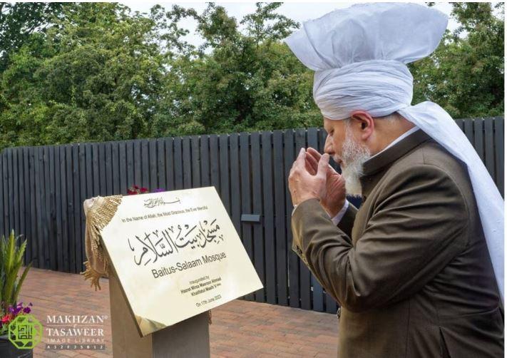 Mosques – Centres of Peace and Religious Freedom