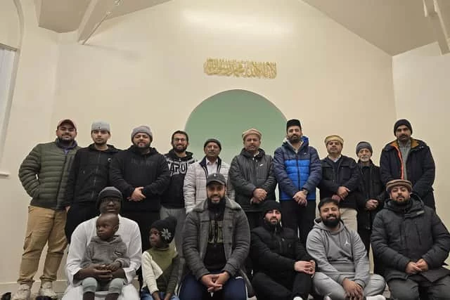 Hartlepool Ahmadiyya Muslim Youth Association members herald 2025 with community litter pick