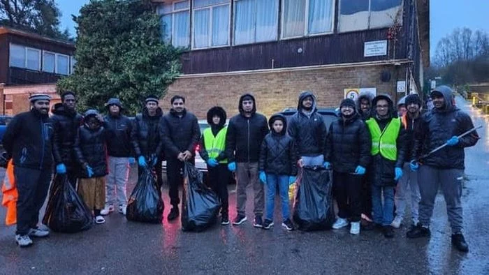 Young Muslims from Nottingham begin 2025 by Keeping Britain Clean