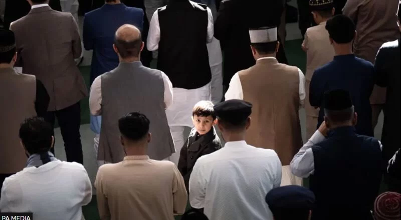 Worshippers at London mosque mark end of Ramadan