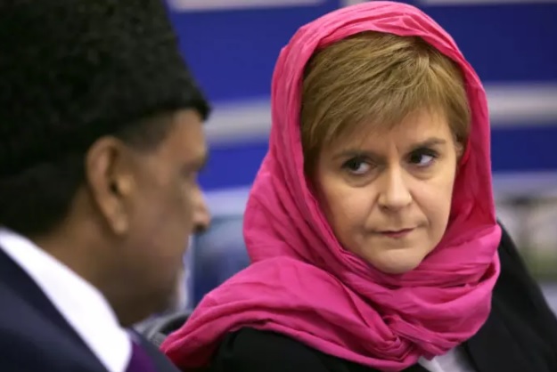 Nicola Sturgeon hails ‘diversity’ after Glasgow mosque visit