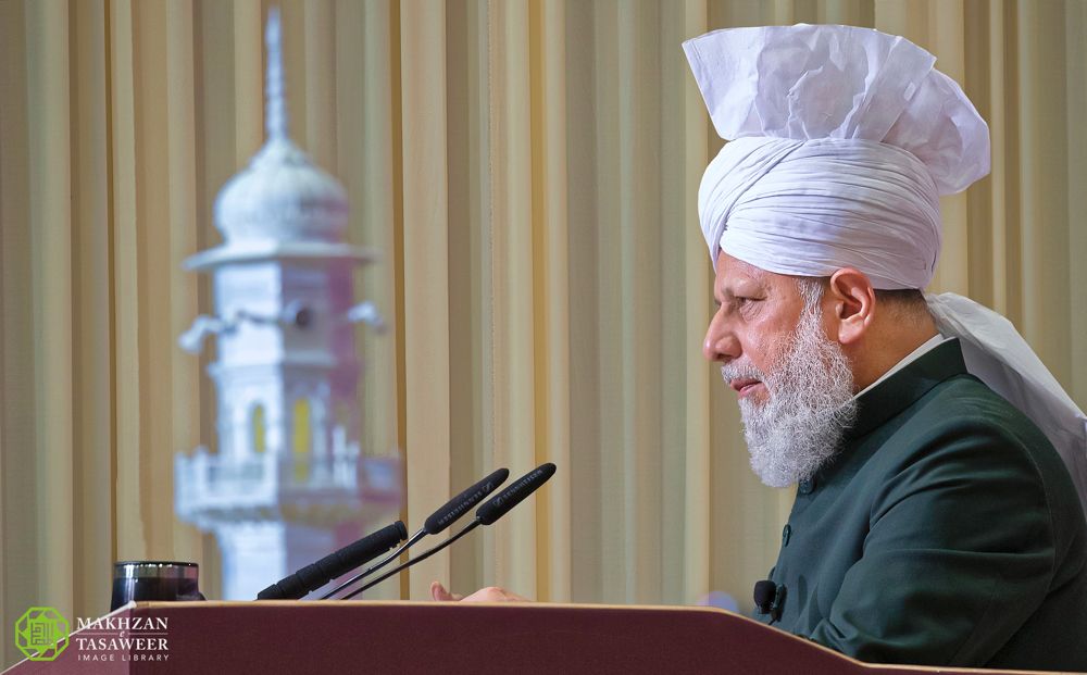 “Islam proclaims that all people are born equal, no matter where they hail from or the colour of their skin” – Hazrat Mirza Masroor Ahmad