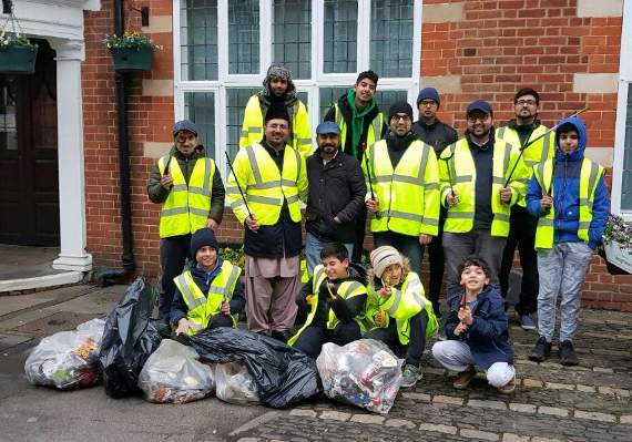 Youngsters roll up their sleeves for litter pick