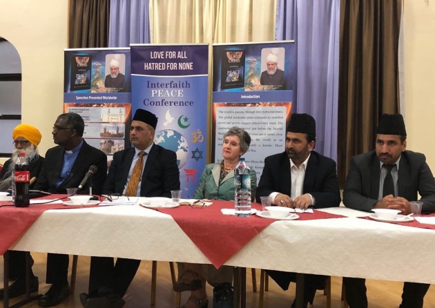 Faith groups hold ‘peace conference’ in Upton Park mosque