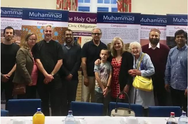 Community gathers for Iftar event