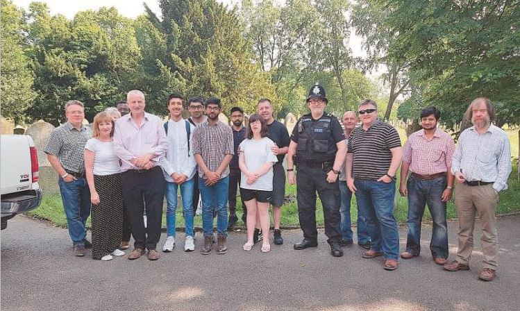 Youngsters from Slough’s Ahmadiyya Muslim community feed homeless during Ramadan