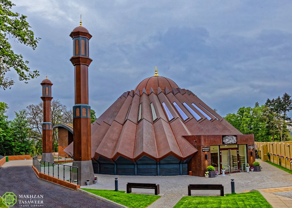 Head Of Ahmadiyya Muslim Community Opens New Central Mosque In Islamabad, Tilford, UK