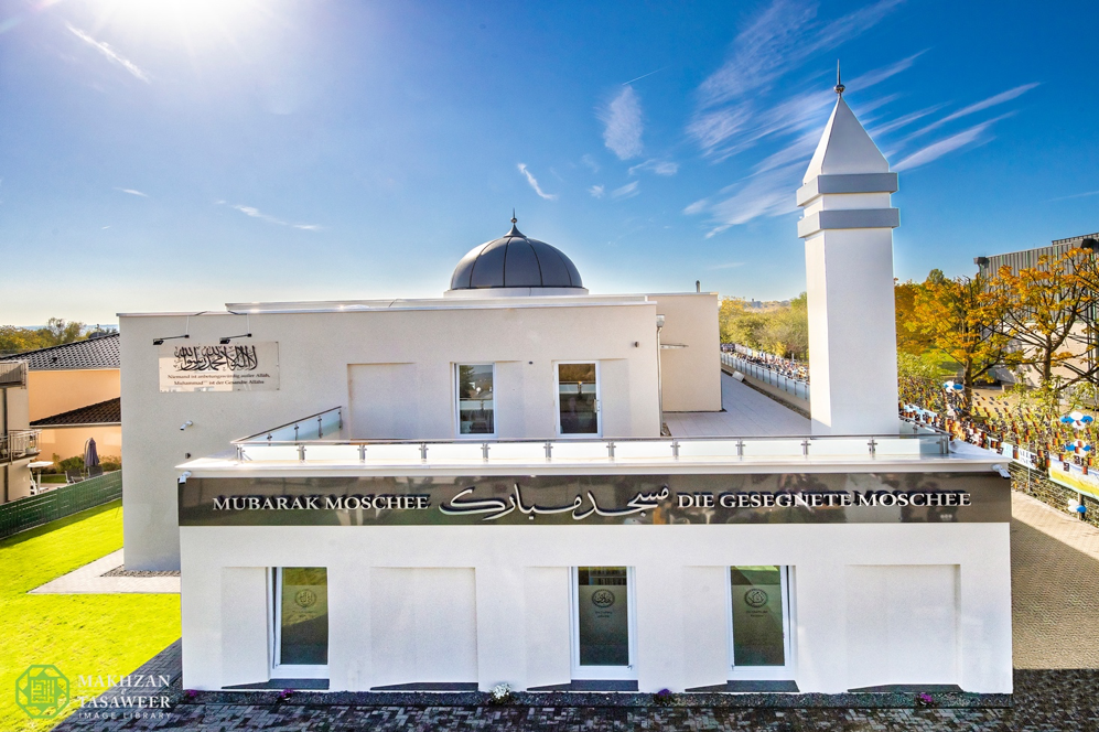 New Ahmadiyya Mosque Opened in Wiesbaden by Head of The Ahmadiyya Muslim Community