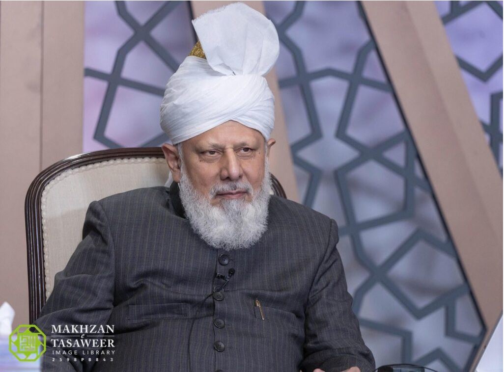 Majlis Khuddamul Ahmadiyya Canada have Honour of Virtual Meeting with World Head of Ahmadiyya Muslim Community