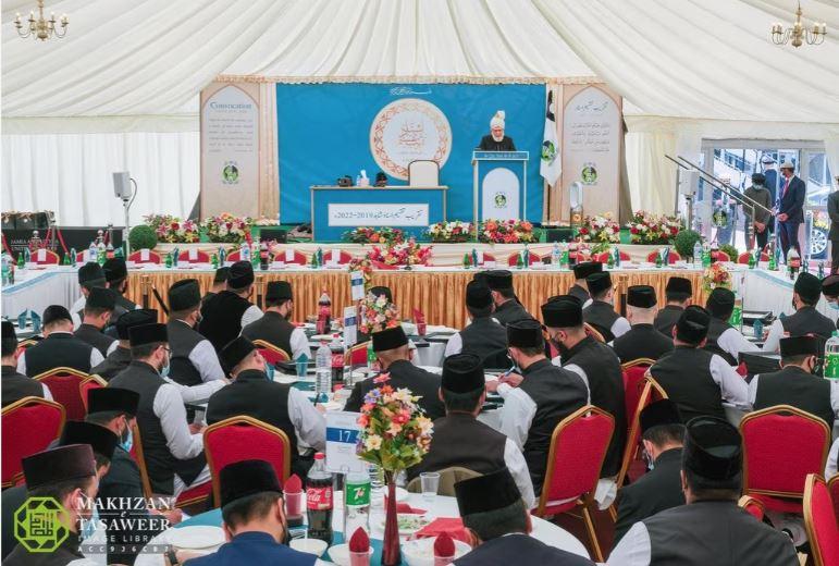 Jamia Ahmadiyya UK Convocation Takes Place In Historic Event