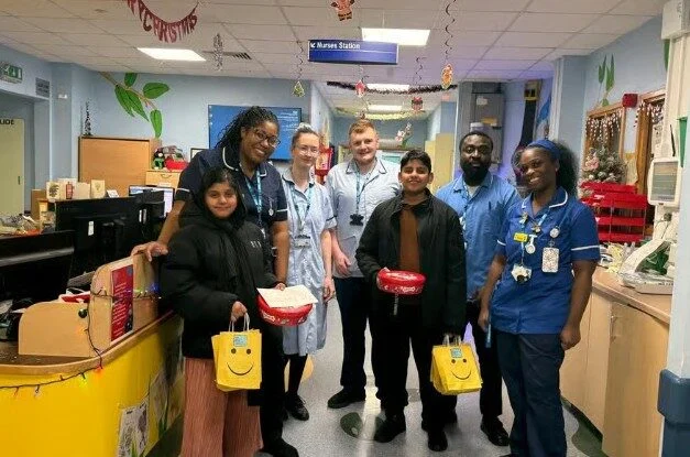 Serving the community during the festive period – Ahmadiyya Muslim Association Leamington Spa