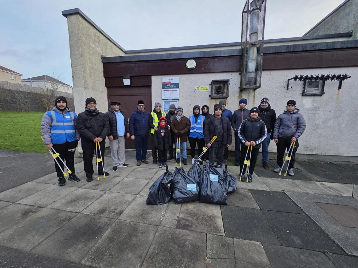 Local group brush up Dunfermline on New Year’s Day
